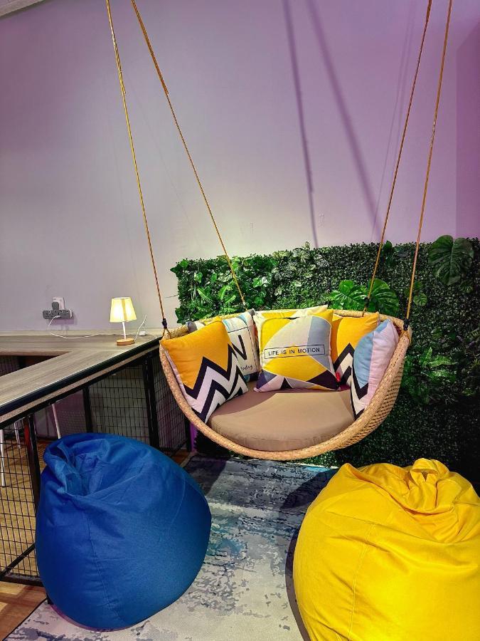 Swing & Pillows @ Beach Street George Town Exterior foto