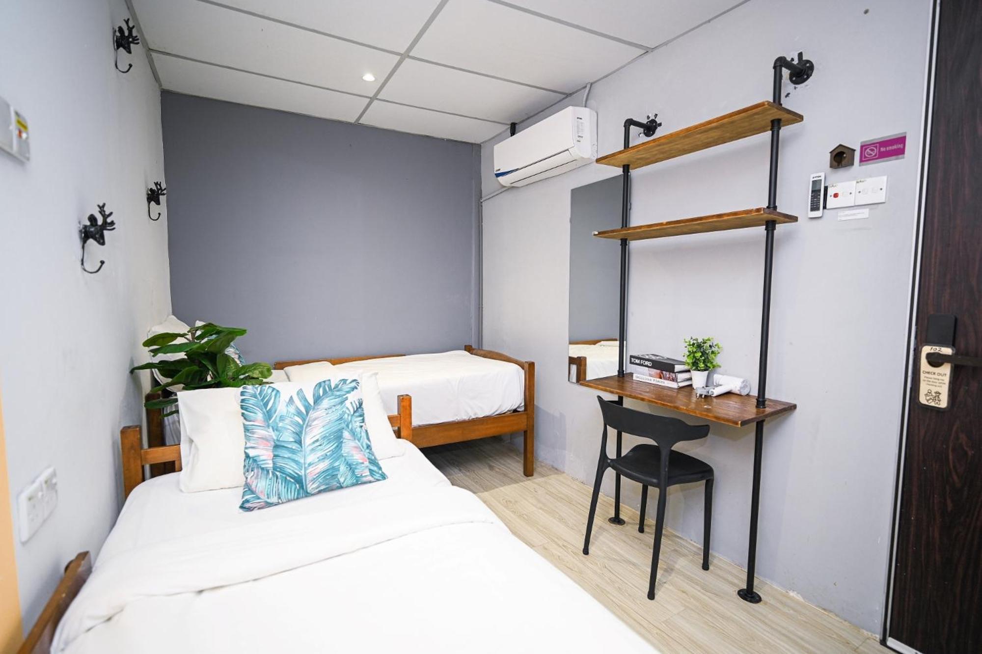 Swing & Pillows @ Beach Street George Town Exterior foto